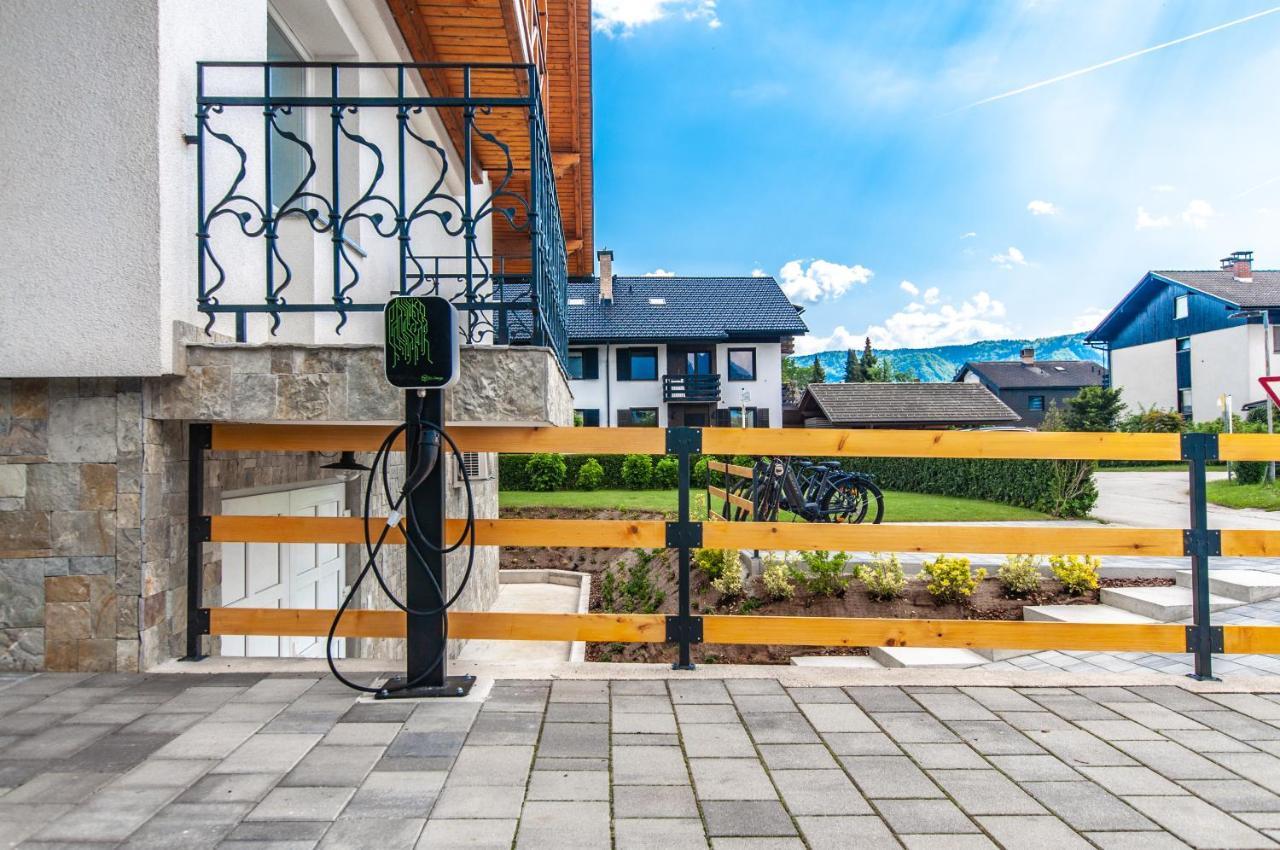 Apartments Ursus เบลด ภายนอก รูปภาพ
