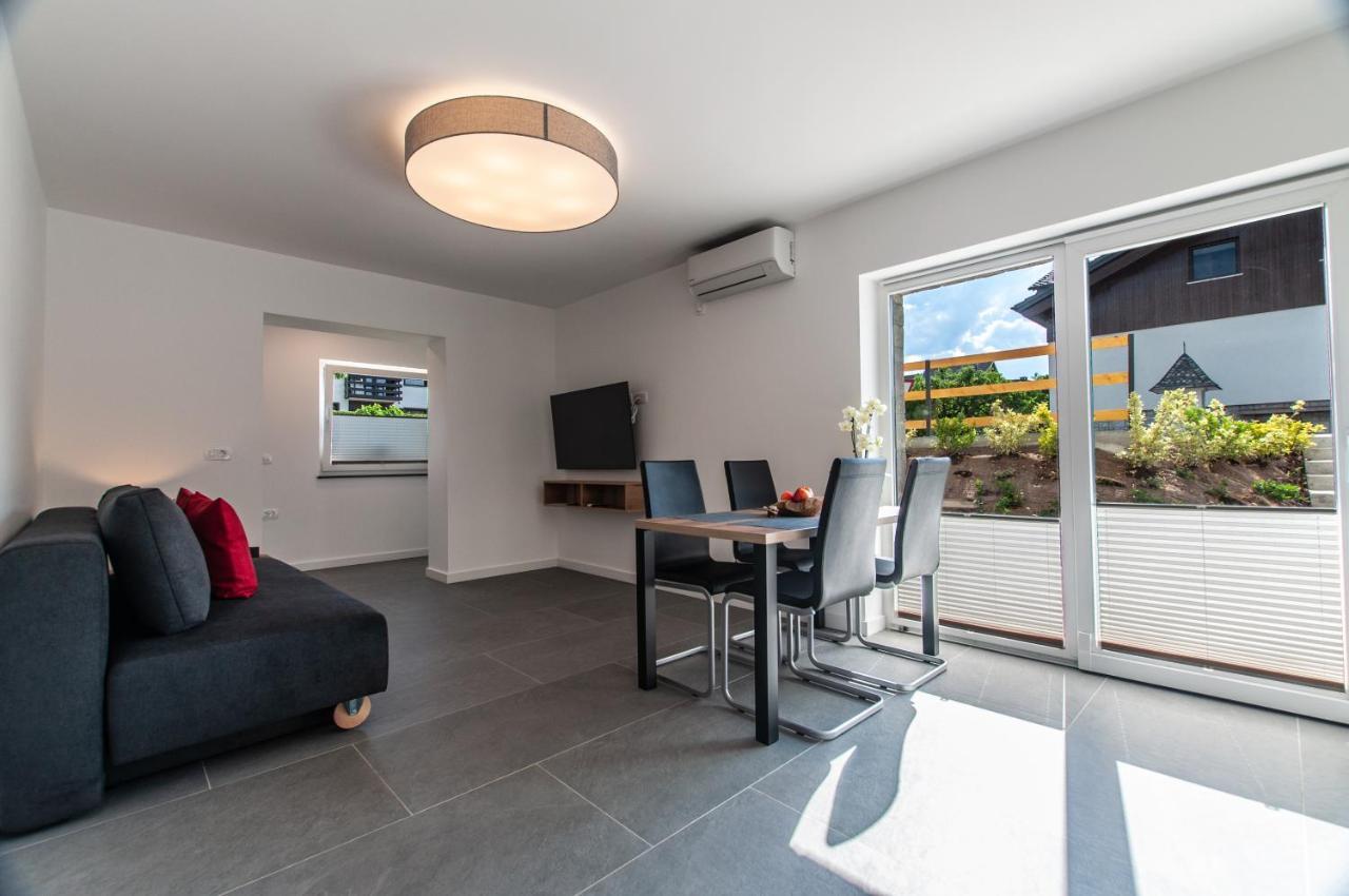 Apartments Ursus เบลด ภายนอก รูปภาพ